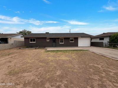 1331 E ELTON Avenue