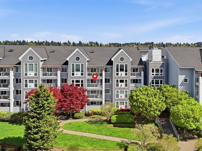 520 SE Columbia River Drive #311
