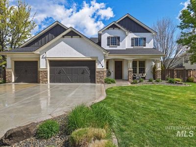 11538 W Sharpthorn Dr