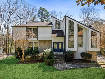 2724 Long Lake Dr NE