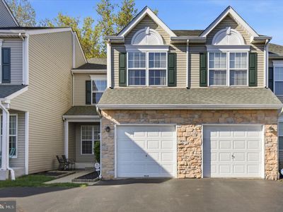 325 Green View Ct