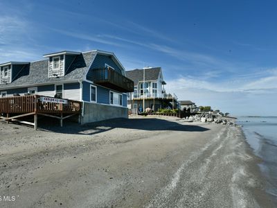 9881 W Locust Point Rd