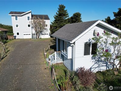271 Sand Dune Avenue NW