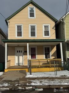 183 Seaman St