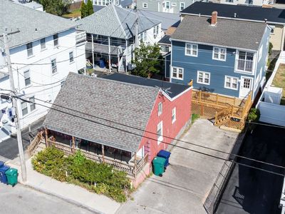4 H Street