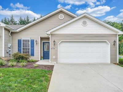 5005 Country Cottage Ln