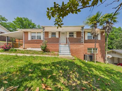 4525 Kenesaw Dr