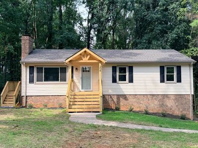 204 Simsbury Ln