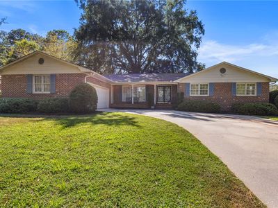 711 Woodfield Dr