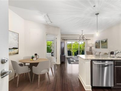 200 River Vista Dr UNIT 401