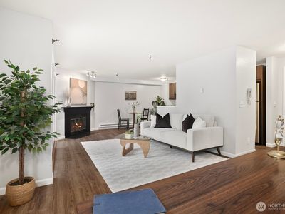 1100 Ave NE Harrington Avenue NE #211