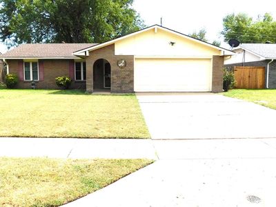 408 Lora Ave