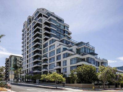 475 Redwood St Unit 701