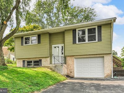 2829 Main St