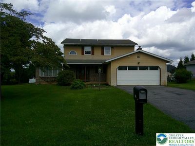 901 Apple Blossom Rd