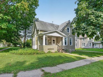 621 Iowa St