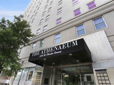 1205 Saint Charles Ave APT 1105