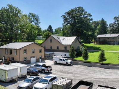 701 Georgetown Rd