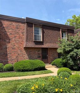 13484 Coliseum Dr