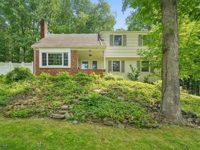 36 Wentworth Dr
