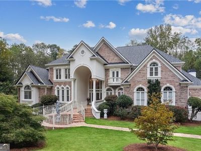 2145 Clay Dr