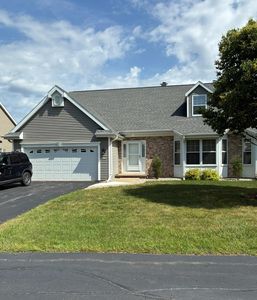 2513 Village Ln