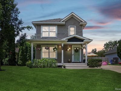 452 Waverly Ln