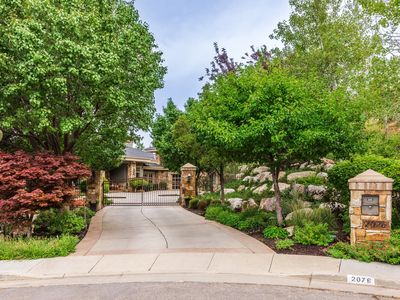 2076 S Scenic Cir E