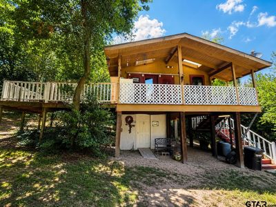 304 Lakeview Dr