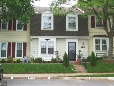 6584 Yadkin Ct