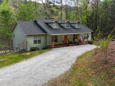 812 Covecrest Dr