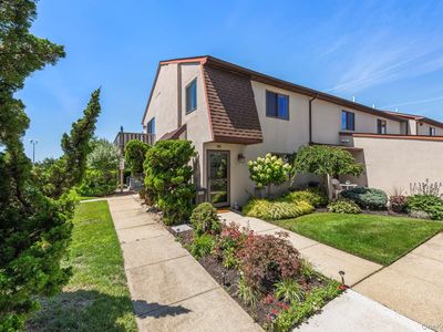1 Anchorage Way #202