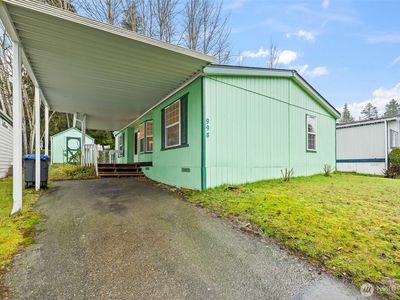 998 Mahogany Lane NW