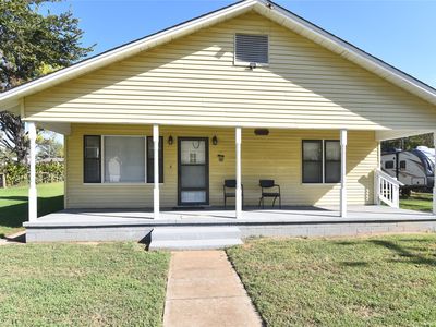 110 W 1st St