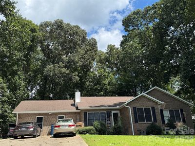 Property at 3933 Mattingly Dr, Hickory, NC