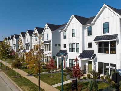 312 Indigo Ct #37-303