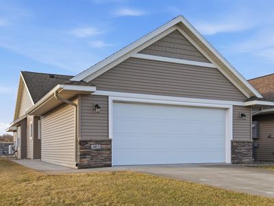 465 Meadowview Ct