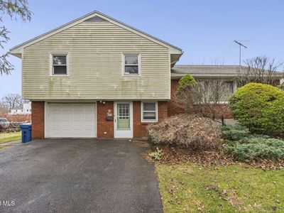 Property at 27 Eva Street, Latham, NY