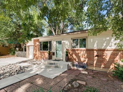 6160 Brooks Drive