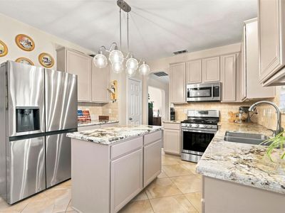 1131 Alexandria Ct