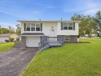 1241 Holiday Dr