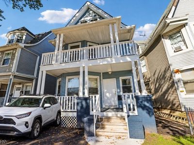 19 Nassau Pl