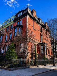 2099 5th Ave
