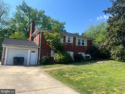 6003 Bedford Ln