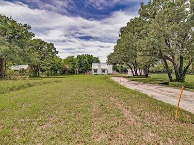 3952 J Rendon Rd
