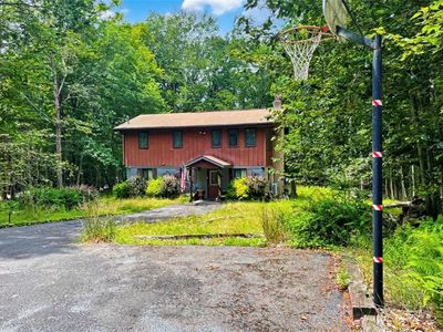 65 Livingston Ln