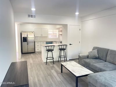 353 E Thomas Rd UNIT C104