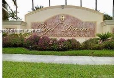 1247 SW 46th Ave APT 1303