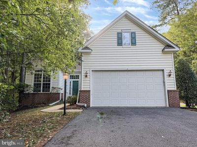 1 Freeport Ln