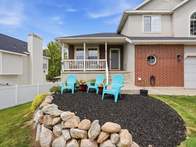 581 Compass Cir